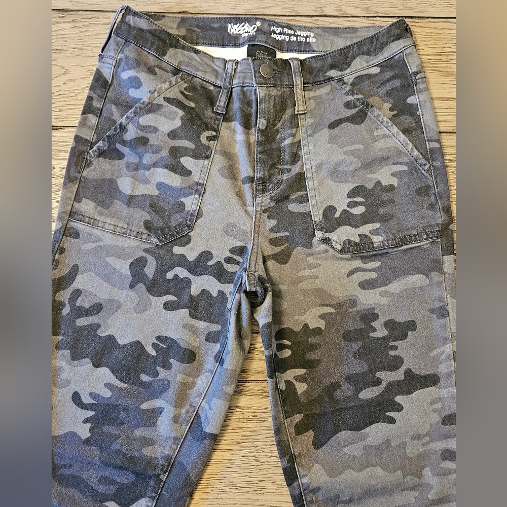 Mossimo High Rise Jegging - Picture 2 of 7